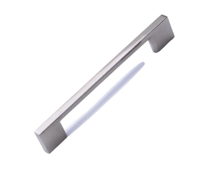 Someone’s in a Makro Strip Handle. Brushed Satin Nickel. 128mm 9 pack