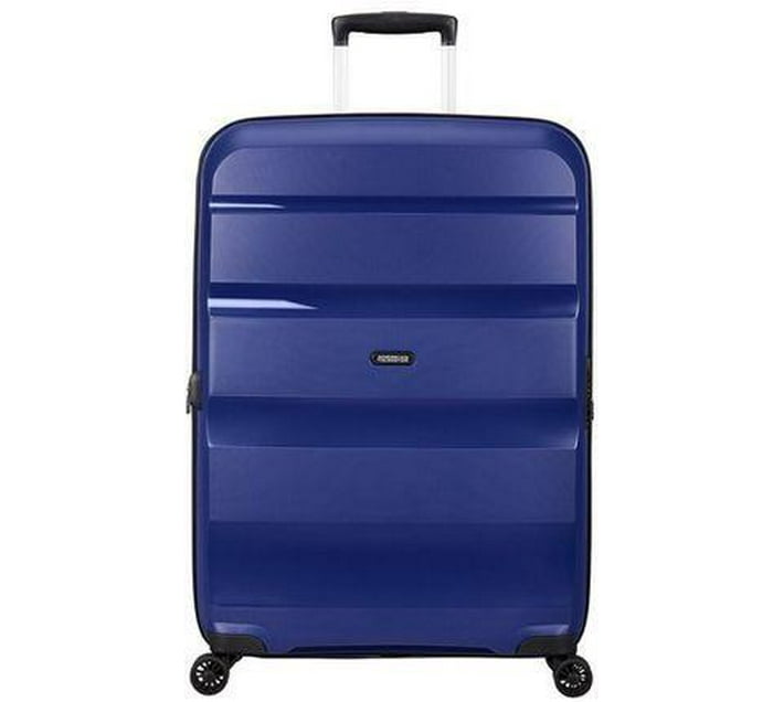 American tourister luggage makro on sale