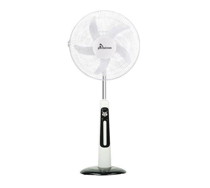 Someone’s in a Makro GMC 16 Inch Solar Rechargeable Fan LED Light