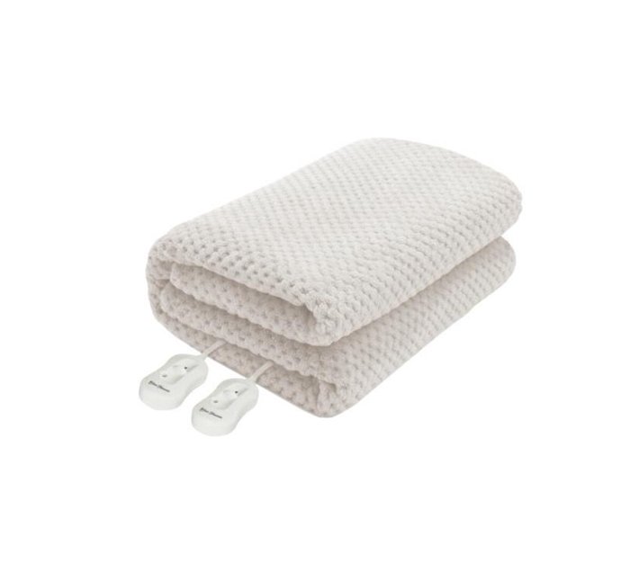 Someone’s in a Makro Pure Pleasure Super Soft Luxurious Coral Fleece