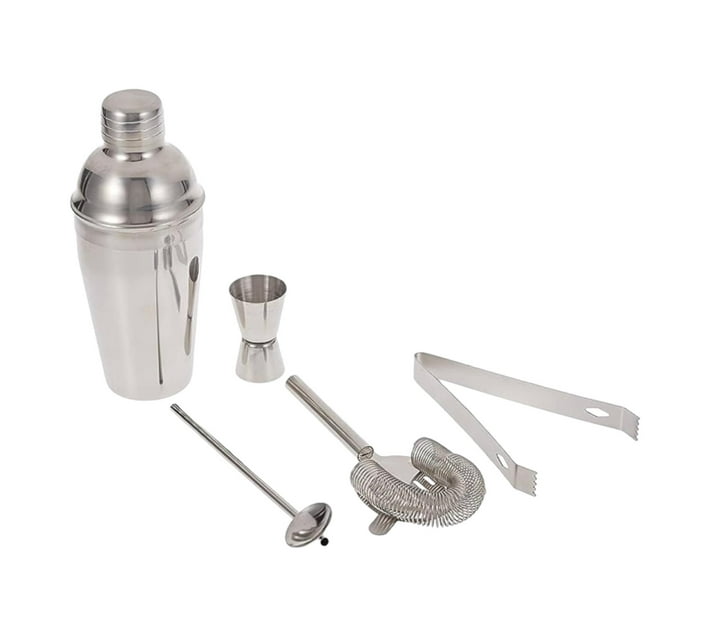 Someone’s in a Makro Cocktail Shaker 5 Piece Set Stainless Steel Mood