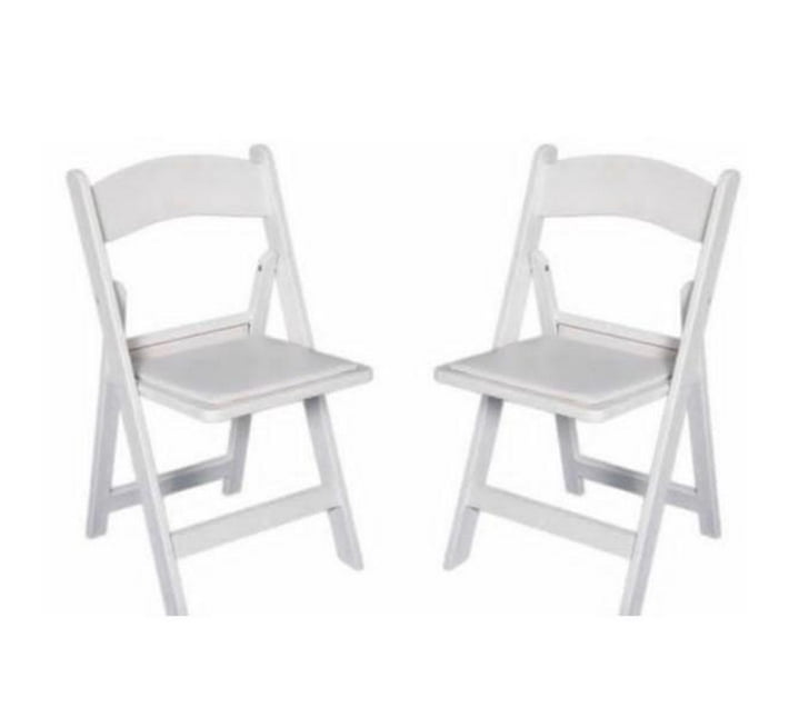 Someone s in a Makro Set of 2 Wimbledon Chairs White Mood