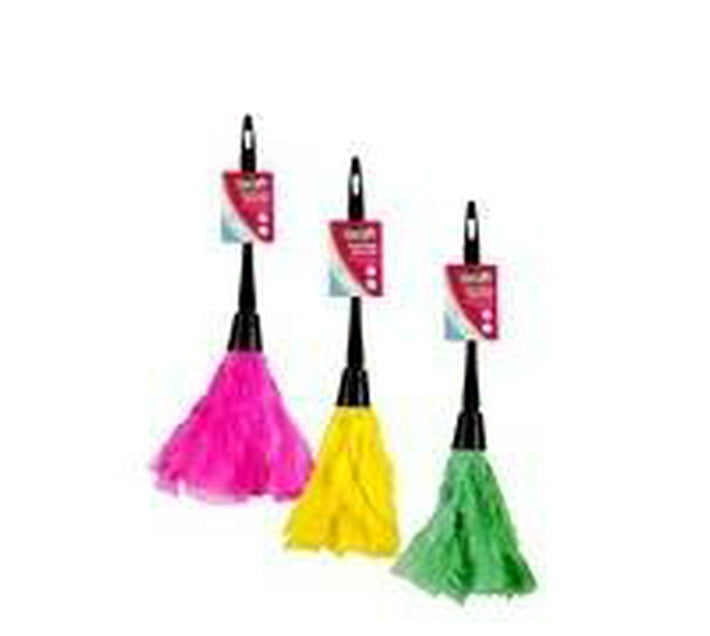 Someone’s in a Makro Feather Duster 35cm Mood