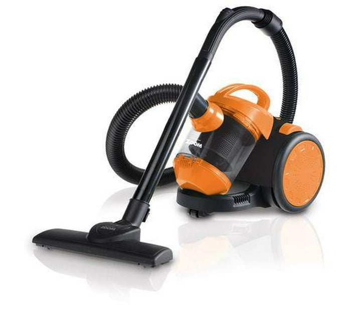 Someone’s in a Makro Read Zoom Vacuum Cleaner Mood