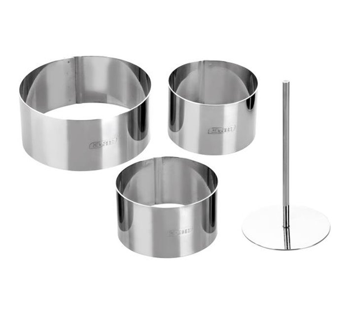 Someone’s in a Makro Ibili Clasica 4pc Pastry Ring & Cutter Set Mood