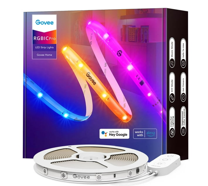 Someone’s in a Makro Govee RGBIC WiFi + Bluetooth LED Strip Lights