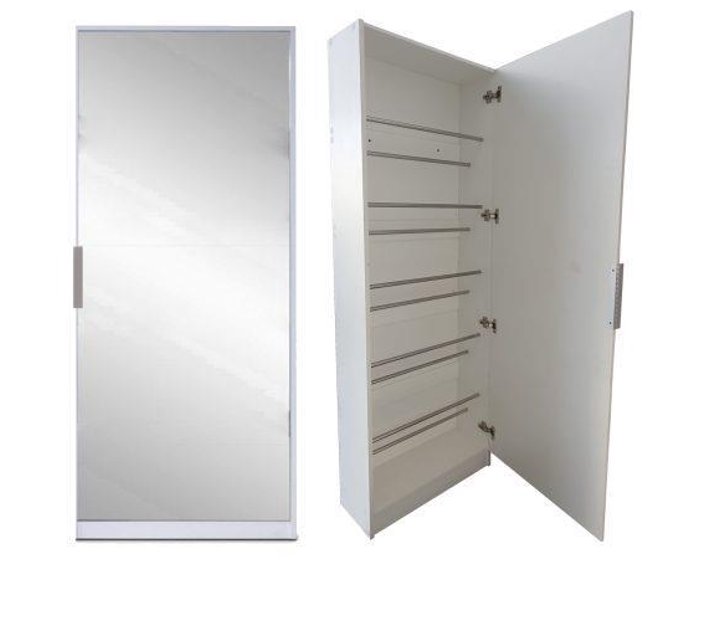 Someone’s in a Makro ReflectoStep Shoe Mirror White Mood