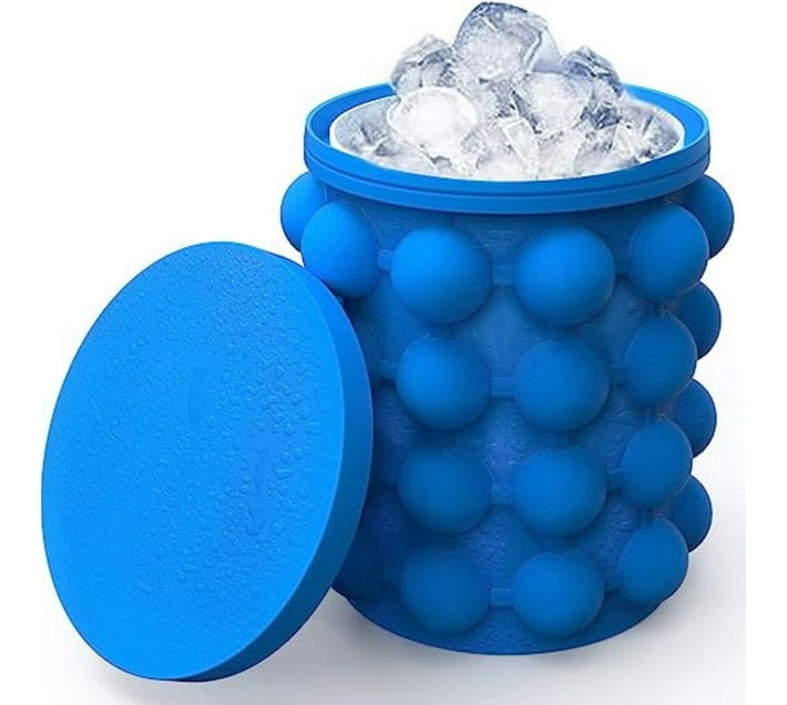 Someone’s in a Makro Ice Cube Mold Ice Trays And Large Silicone Ice