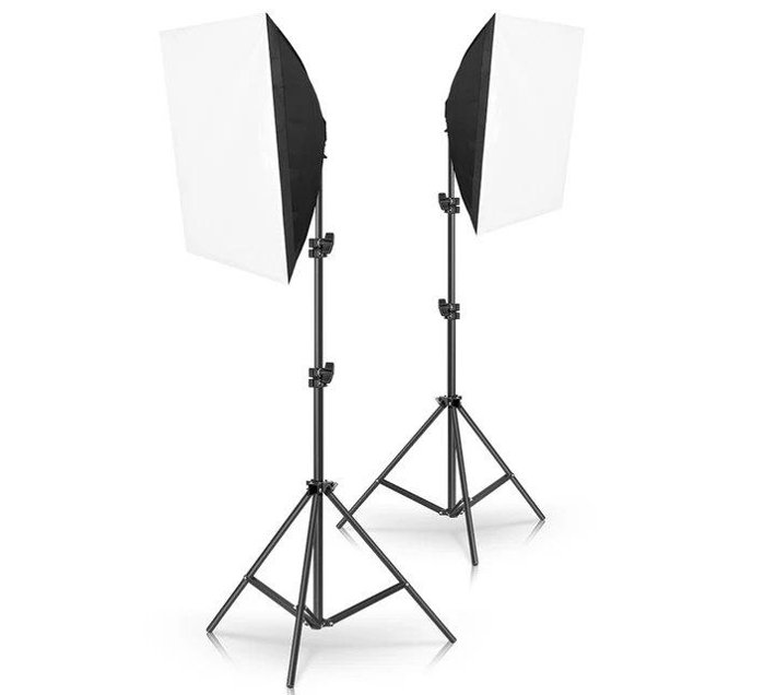 Someone’s in a Makro 2 Single Socket Softbox Studio Lighting Kit