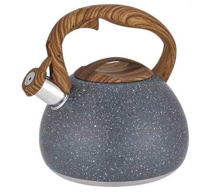 Someone’s in a Makro Whistling Kettle Stove Top 3.5 Litre Grey Mood