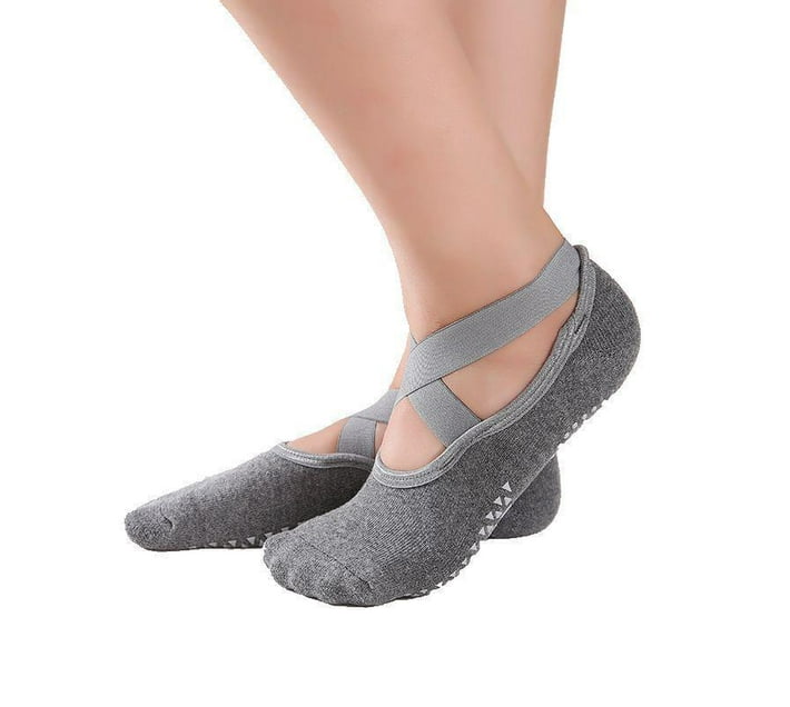 Non-Slip Yoga Socks – Grey