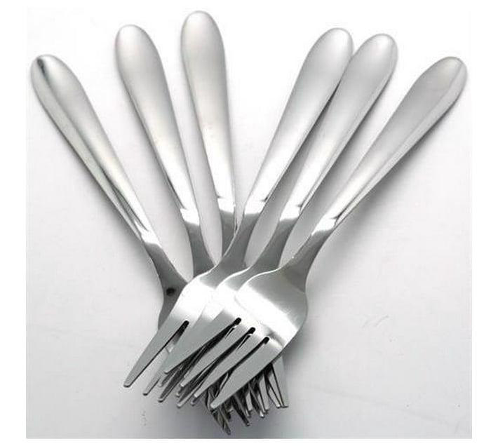 Someone’s in a Makro Casey Catering 6 Piece Stainless Steel Dinner