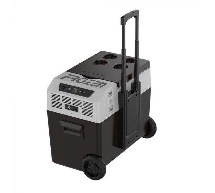 Someone’s in a Makro Frozen FC40 Camping Fridge/Freezer 40L Mood